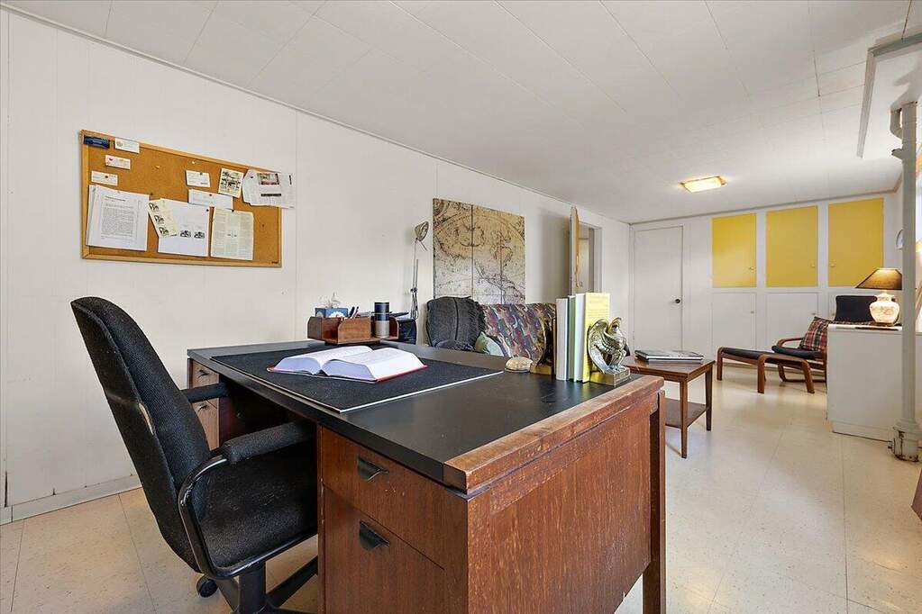 4 Bedroom Single Family Home/House's Image 36