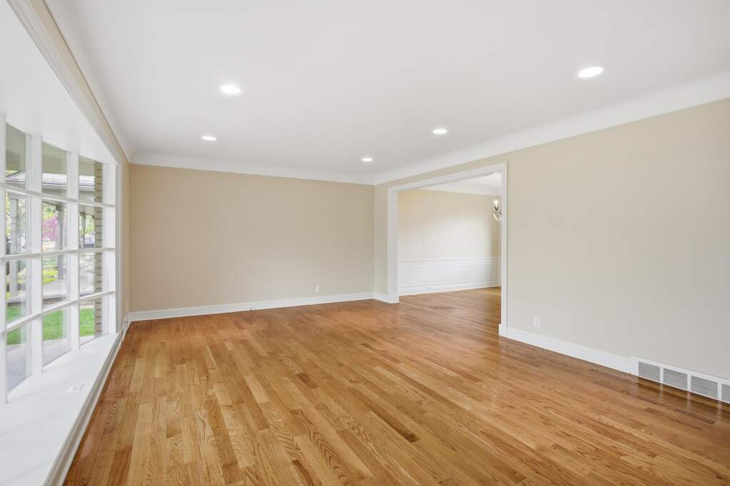 4 Bedroom Single Family Home/House's Image 7