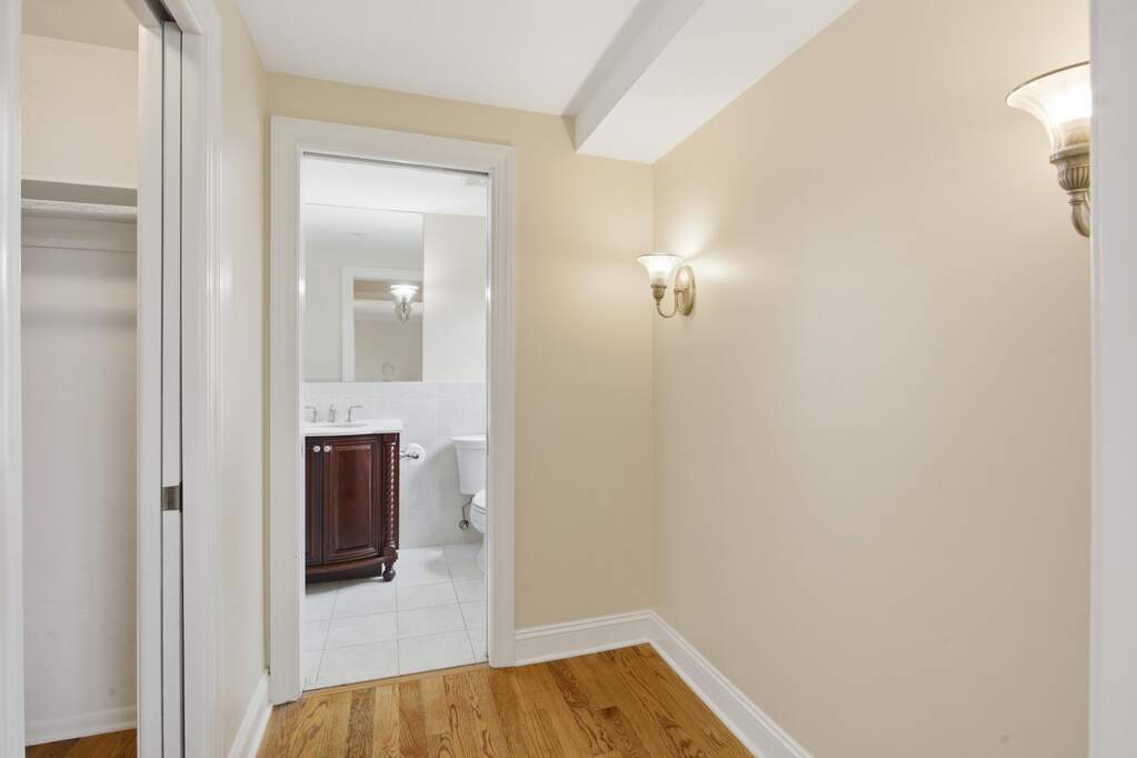 4 Bedroom Single Family Home/House's Image 33