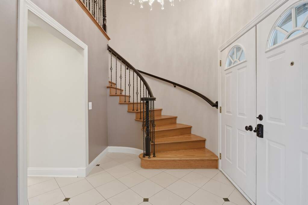 4 Bedroom Single Family Home/House's Image 4