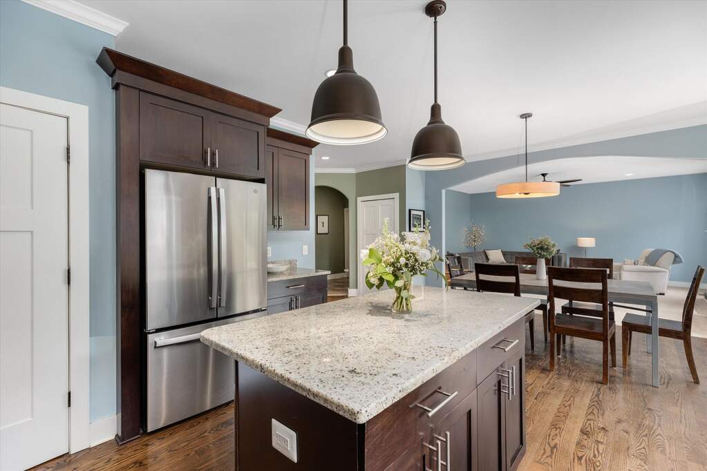4 Bedroom Single Family Home/House's Image 8