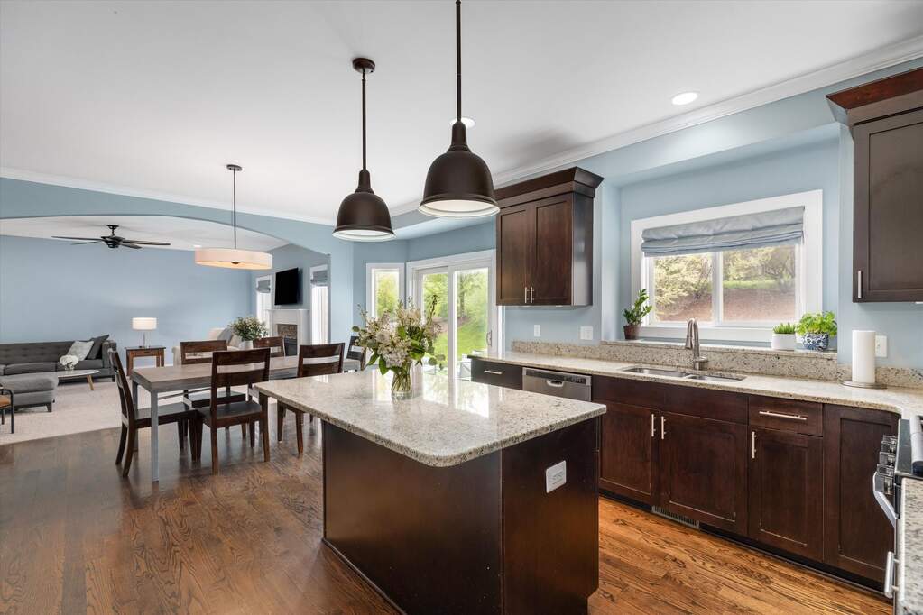 4 Bedroom Single Family Home/House's Image 9