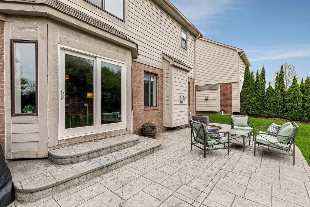 4 Bedroom Single Family Home/House's Image 25