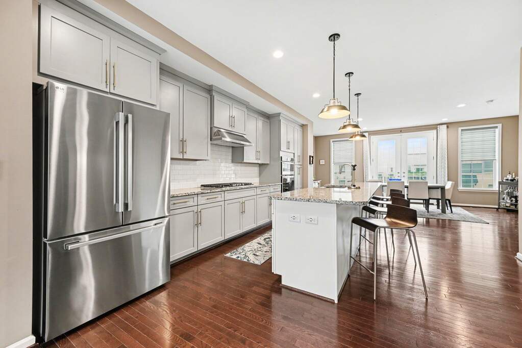 4 Bedroom Villa/Townhouse's Image 7