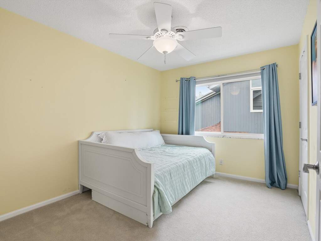 3 Bedroom Single Family Home/House's Image 35