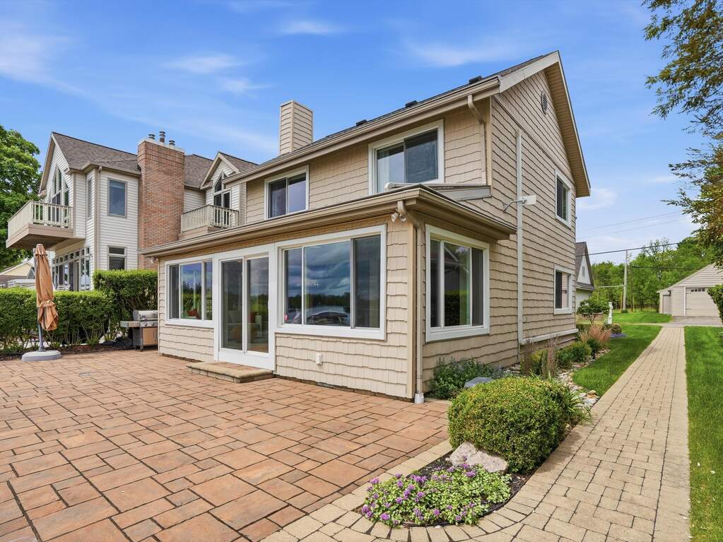 3 Bedroom Single Family Home/House's Image 4