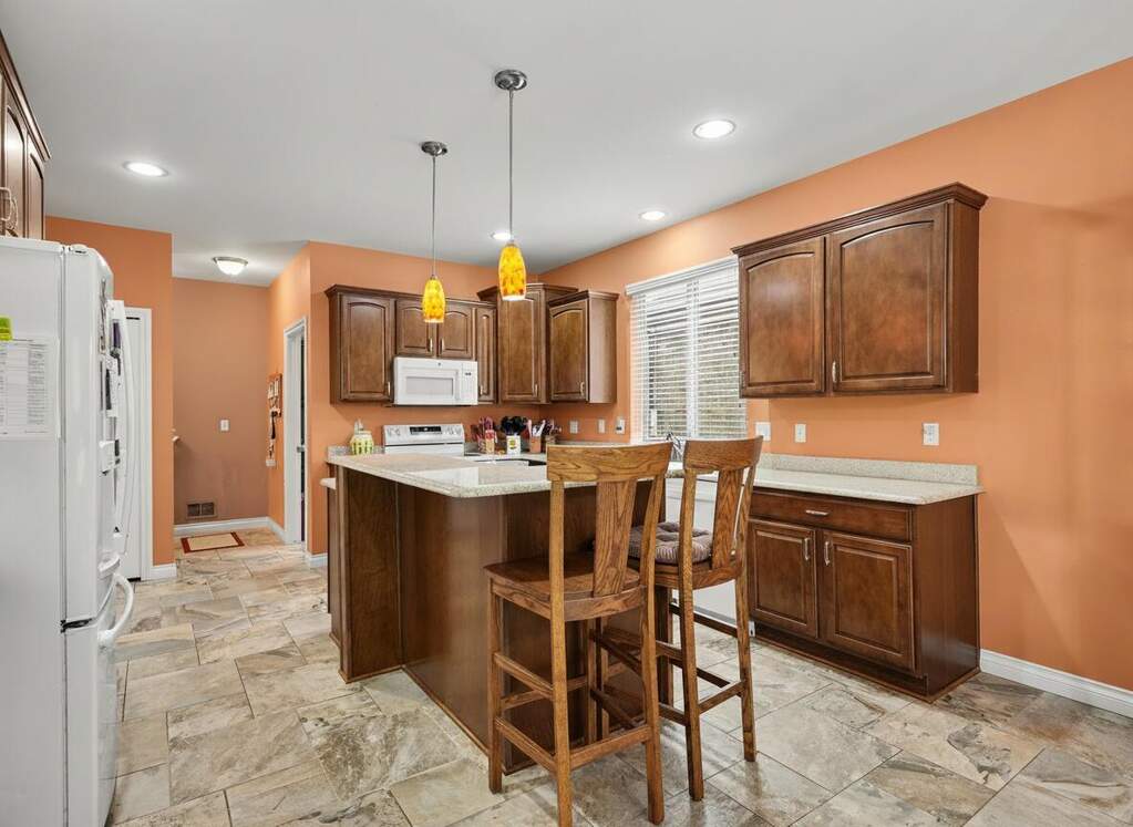 3 Bedroom Single Family Home/House's Image 13