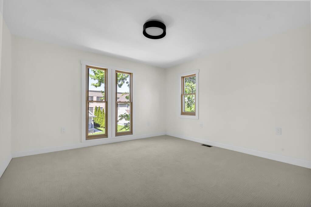 3 Bedroom Single Family Home/House's Image 40