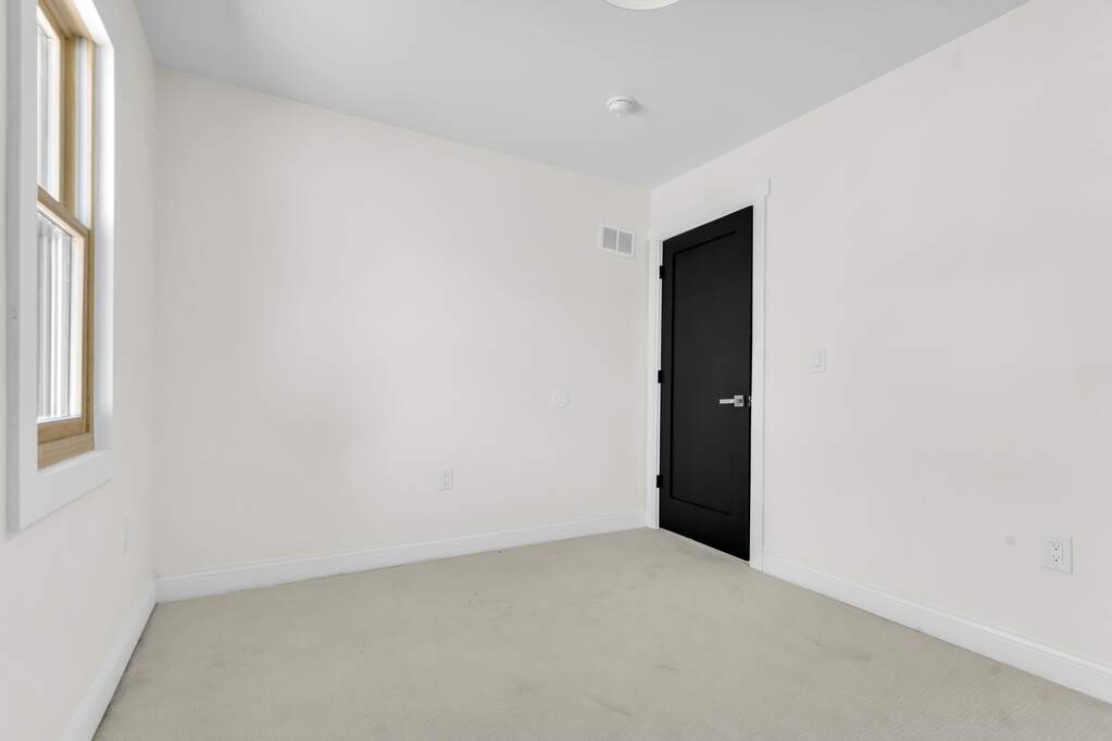 3 Bedroom Single Family Home/House's Image 42