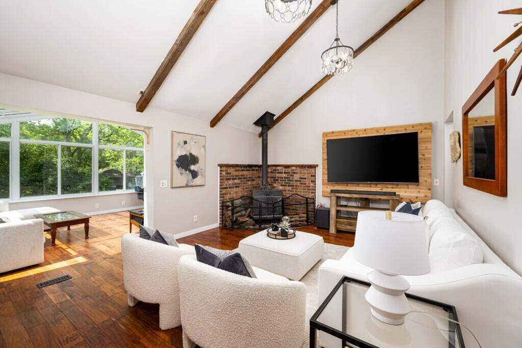 3 Bedroom Single Family Home/House's Image 13