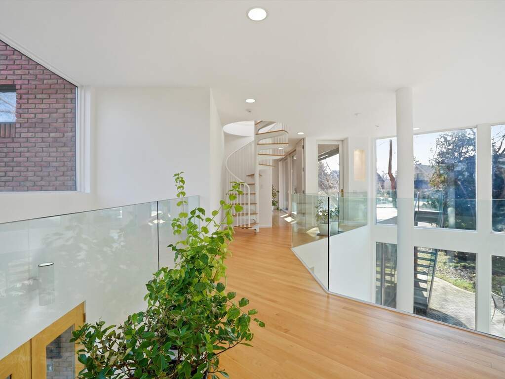 4 Bedroom Single Family Home/House's Image 37