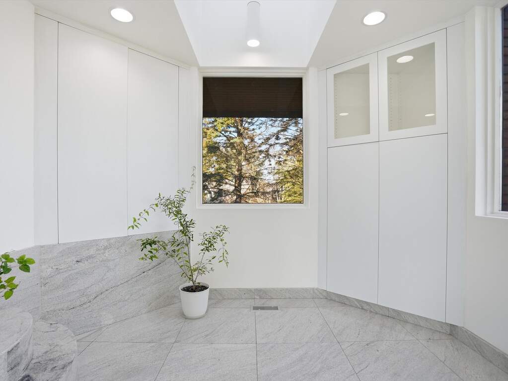 4 Bedroom Single Family Home/House's Image 44