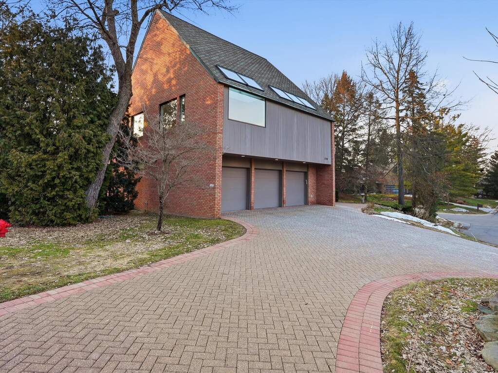 4 Bedroom Single Family Home/House's Image 82