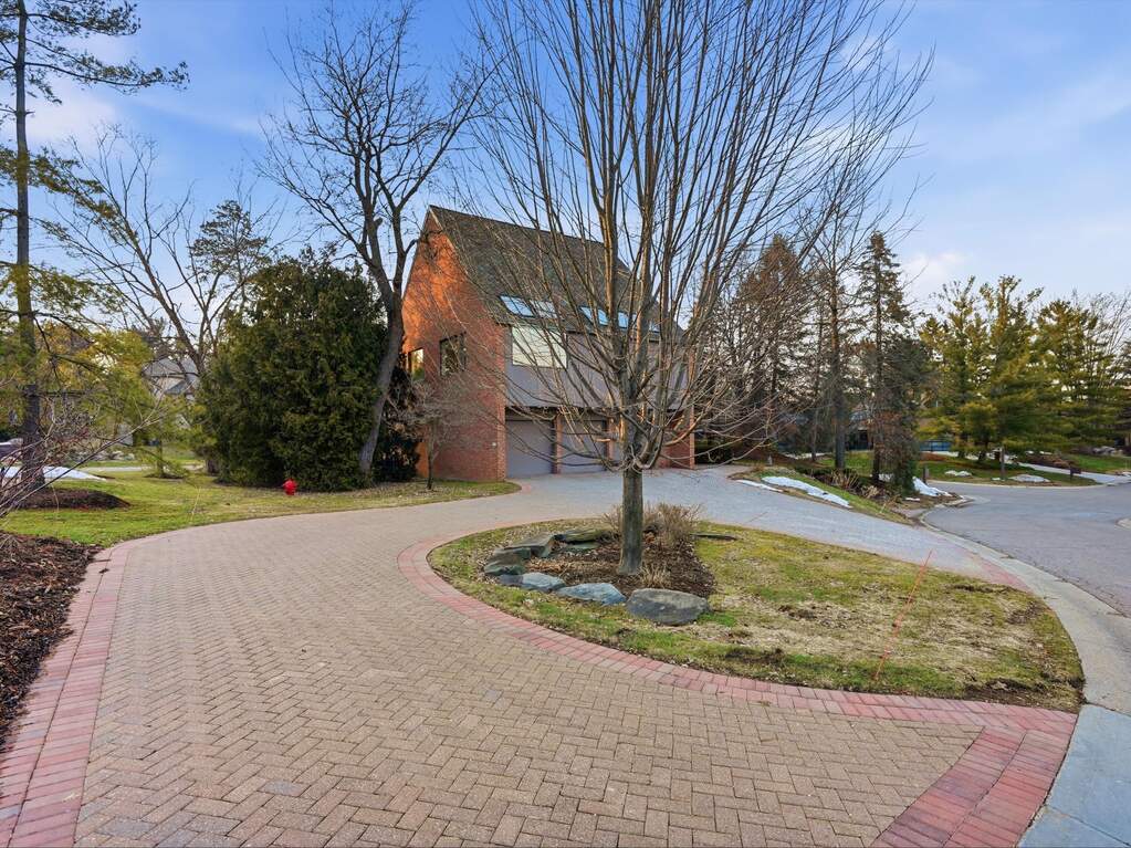 4 Bedroom Single Family Home/House's Image 83