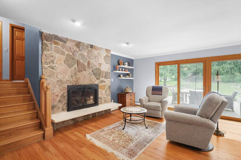 4 Bedroom Single Family Home/House's Image 8