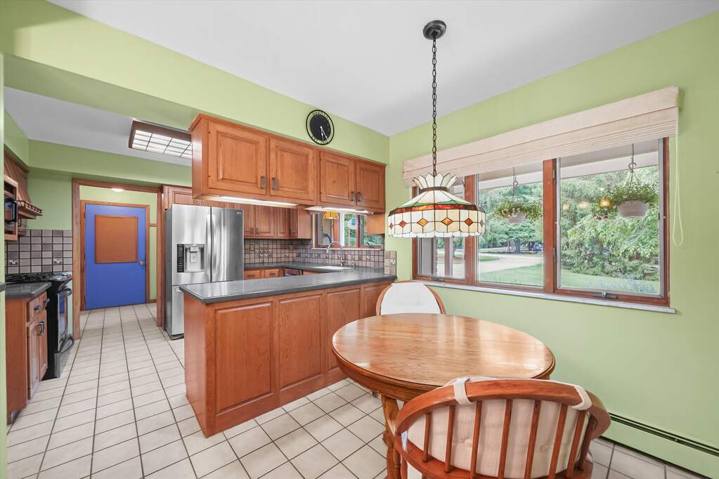4 Bedroom Single Family Home/House's Image 15