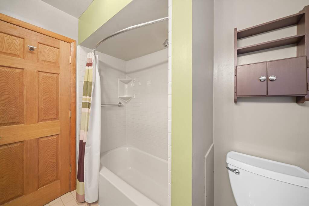 4 Bedroom Single Family Home/House's Image 34