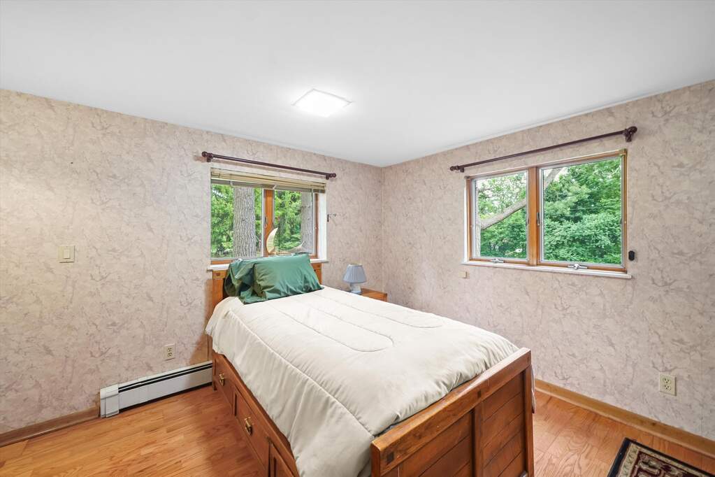 4 Bedroom Single Family Home/House's Image 38