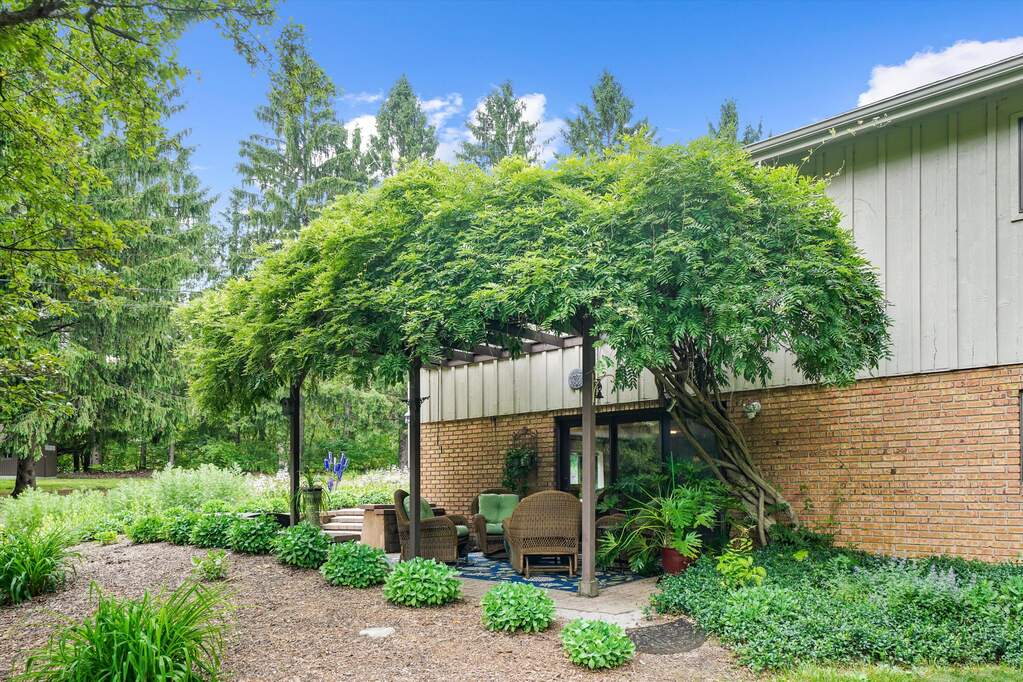 4 Bedroom Single Family Home/House's Image 57