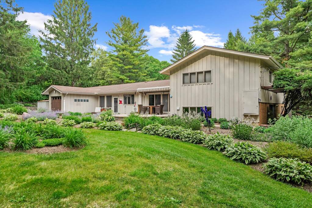 4 Bedroom Single Family Home/House's Image 61