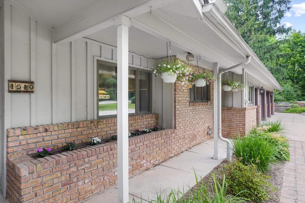 4 Bedroom Single Family Home/House's Image 68