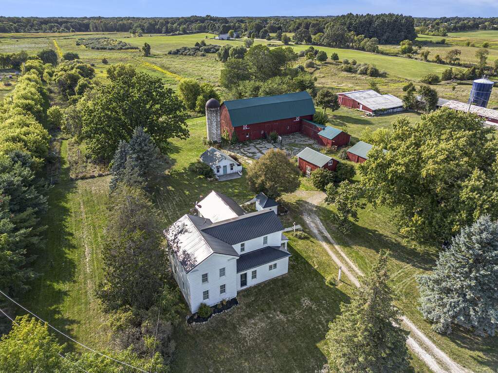 3 Bedroom Single Family Home/House's Image 28