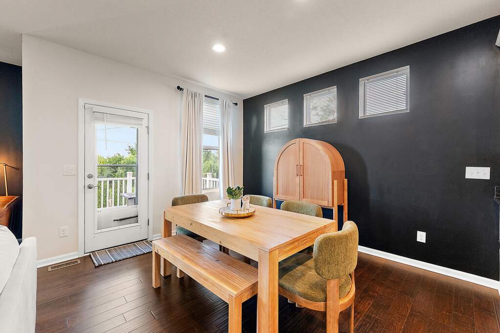 5 Bedroom Single Family Home/House's Image 9
