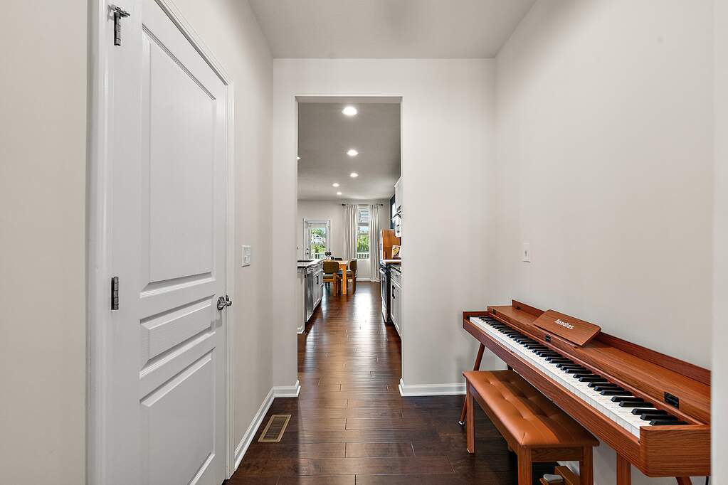 5 Bedroom Single Family Home/House's Image 18