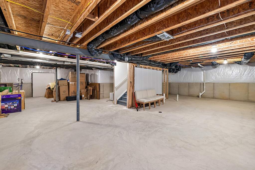 5 Bedroom Single Family Home/House's Image 61