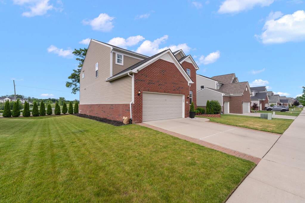 5 Bedroom Single Family Home/House's Image 69