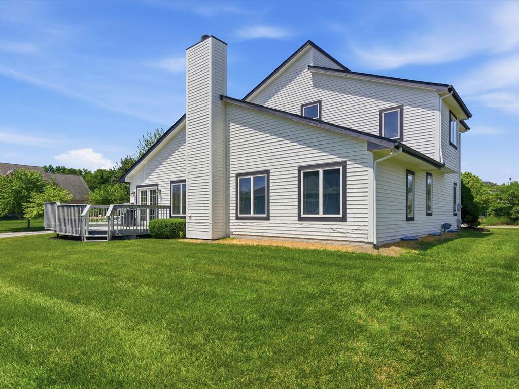 6 Bedroom Single Family Home/House's Image 36