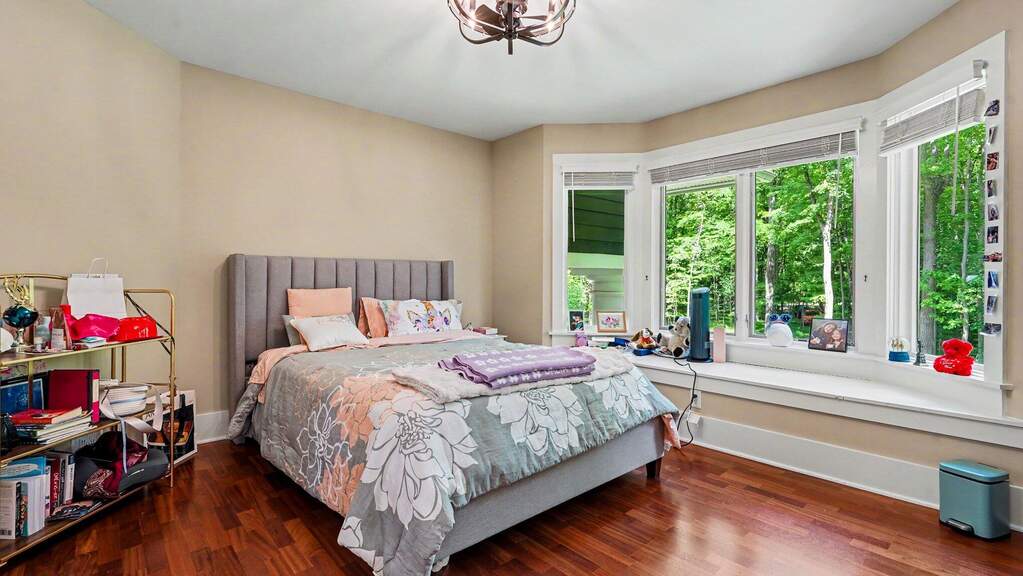 4 Bedroom Single Family Home/House's Image 25