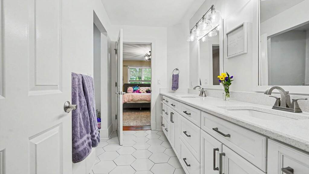 4 Bedroom Single Family Home/House's Image 26