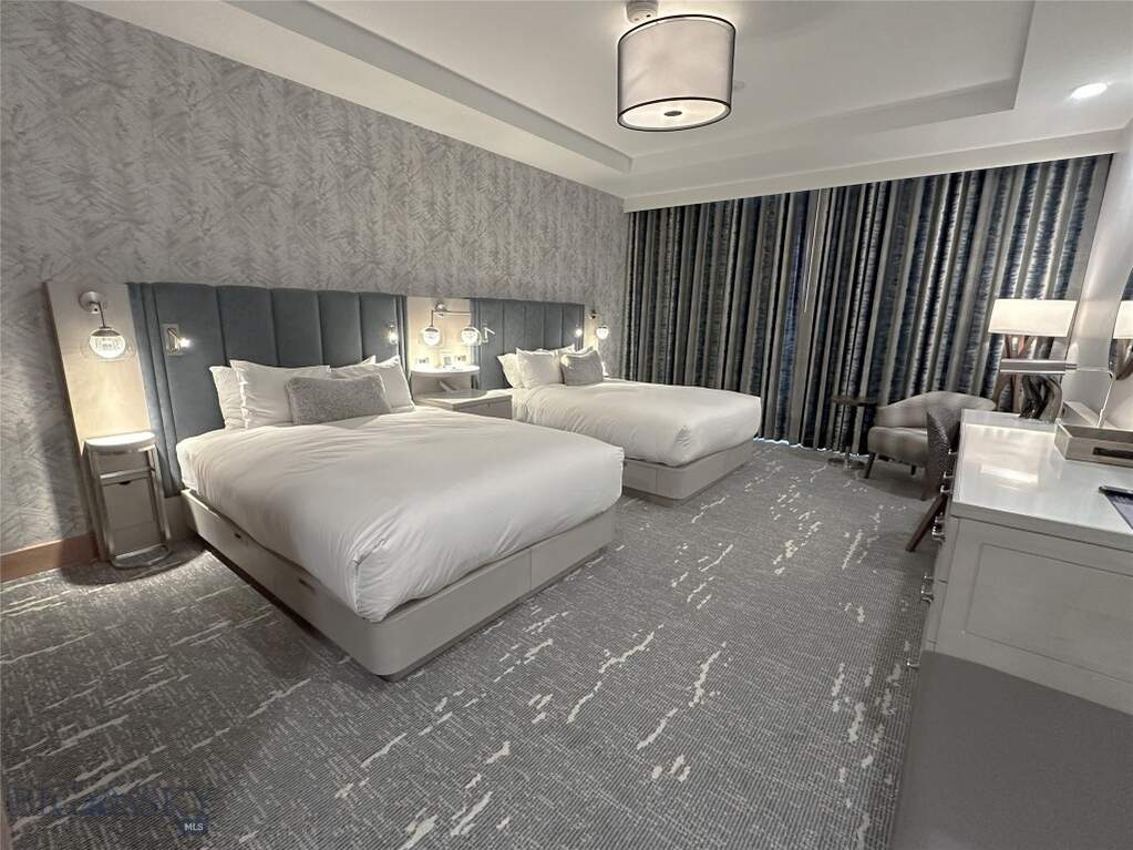 Room 405 two queen beds