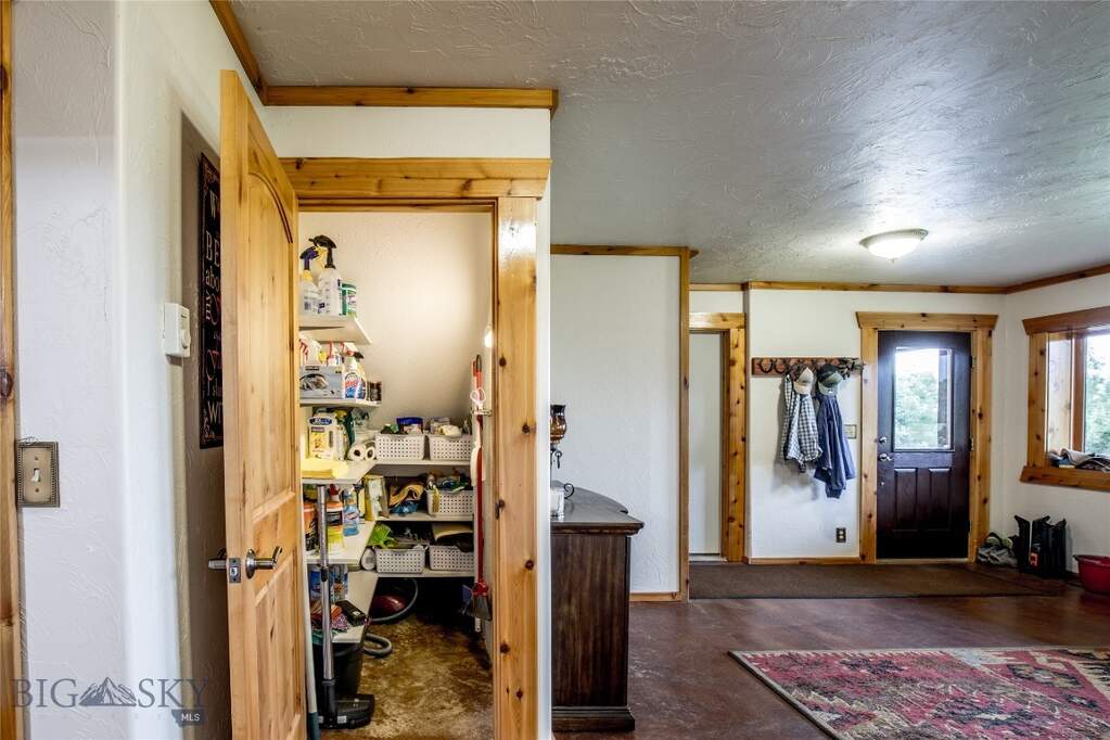 4 Bedroom Single Family Home/House's Image 30