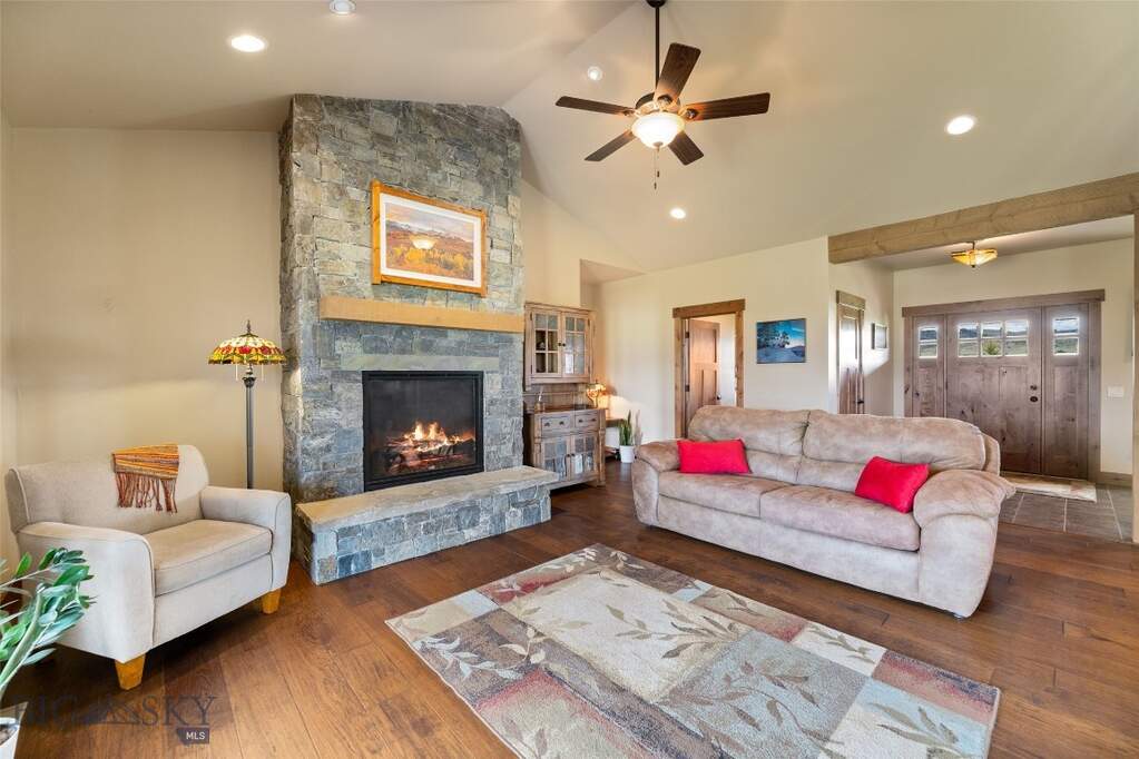 4 Bedroom Single Family Home/House's Image 17