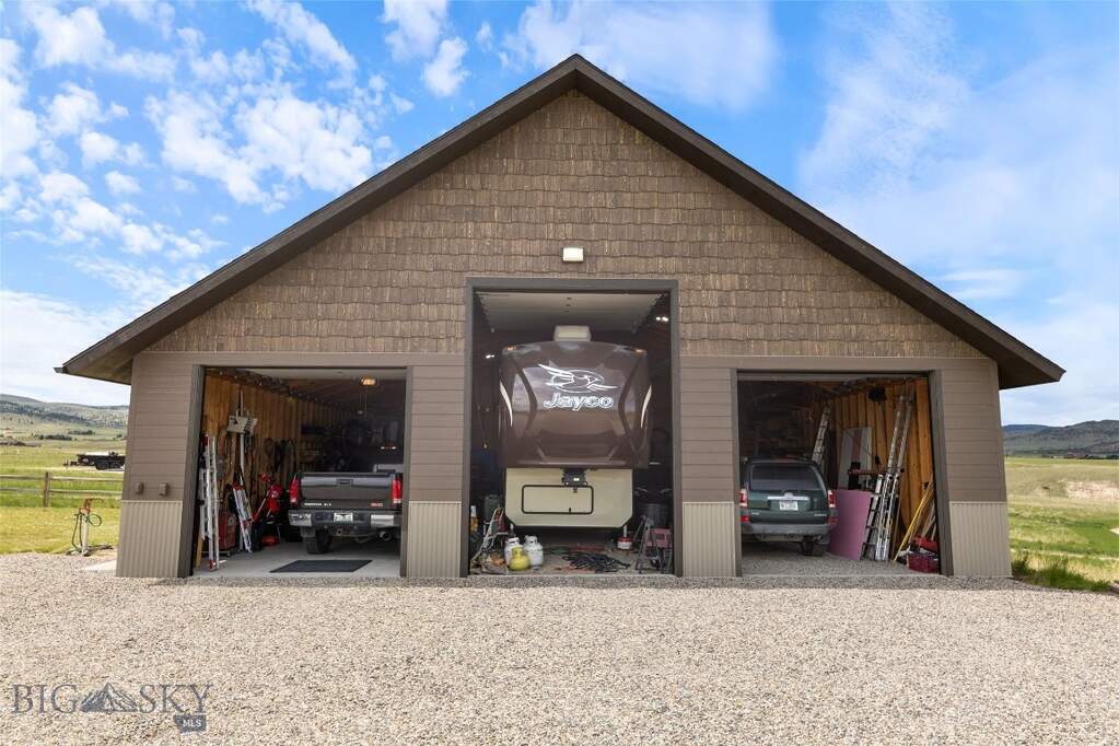 4 Bedroom Single Family Home/House's Image 84