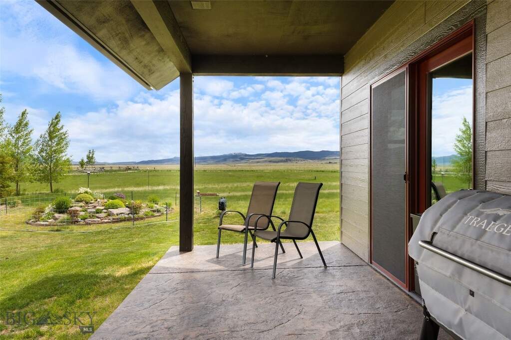 4 Bedroom Single Family Home/House's Image 6