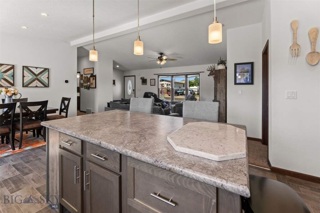 3 Bedroom Single Family Home/House's Image 9
