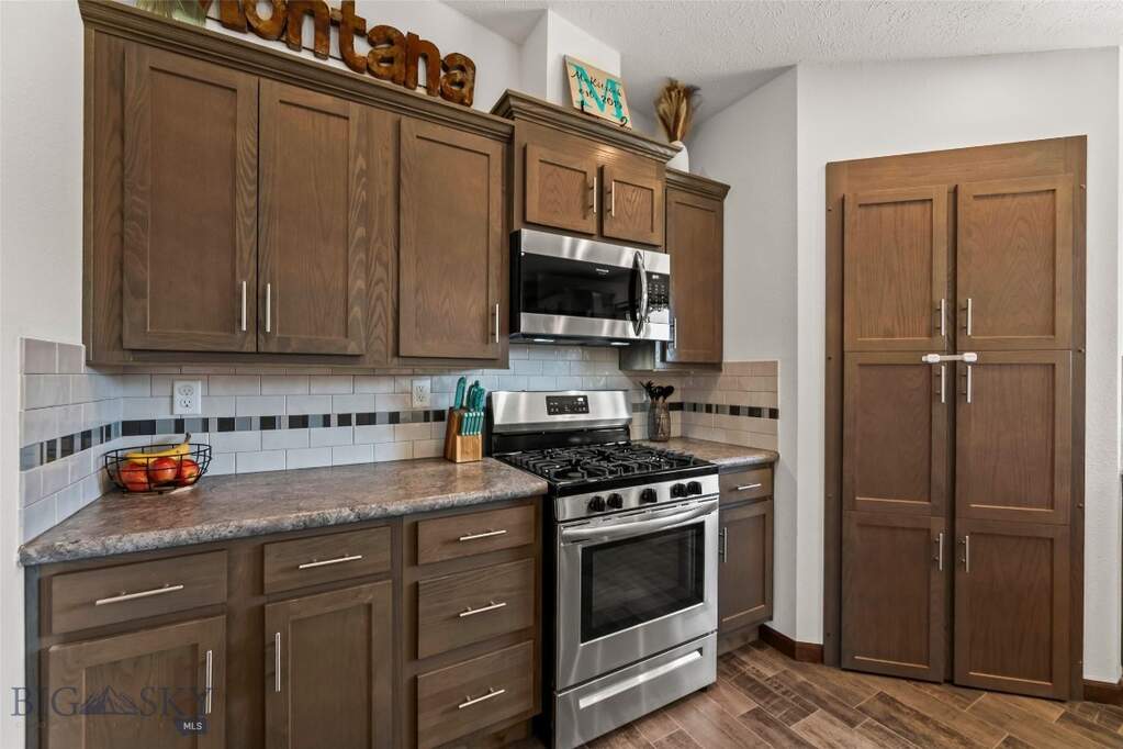 3 Bedroom Single Family Home/House's Image 16