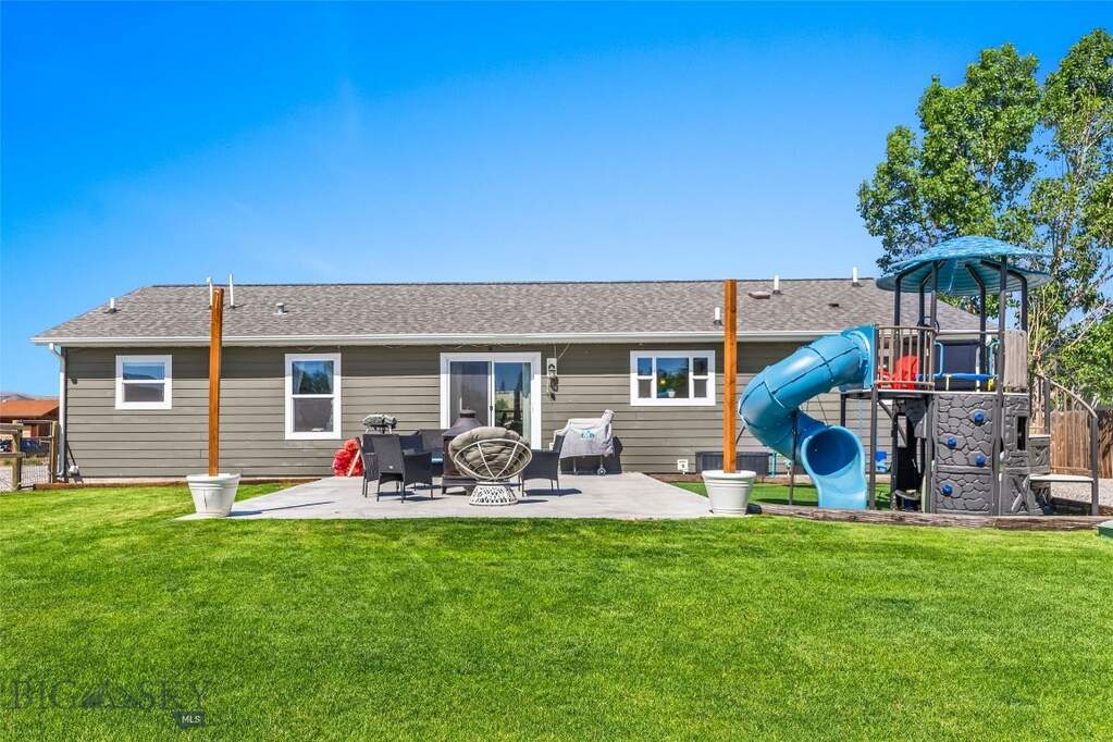 3 Bedroom Single Family Home/House's Image 41