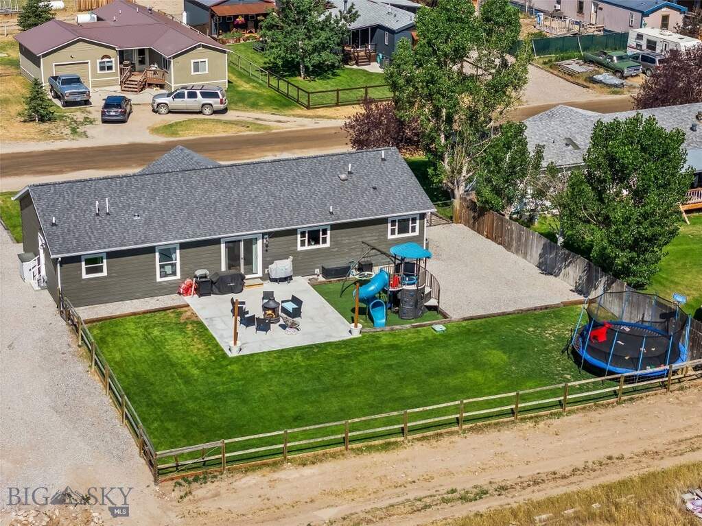 3 Bedroom Single Family Home/House's Image 59