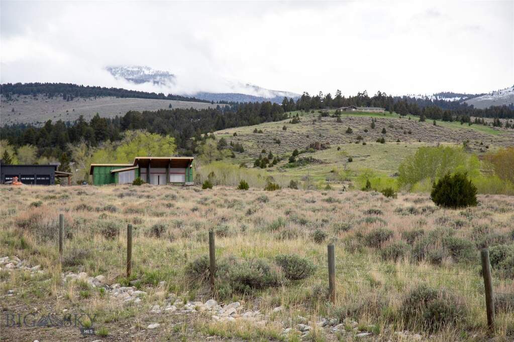 Land/Vacant Land's Image 9
