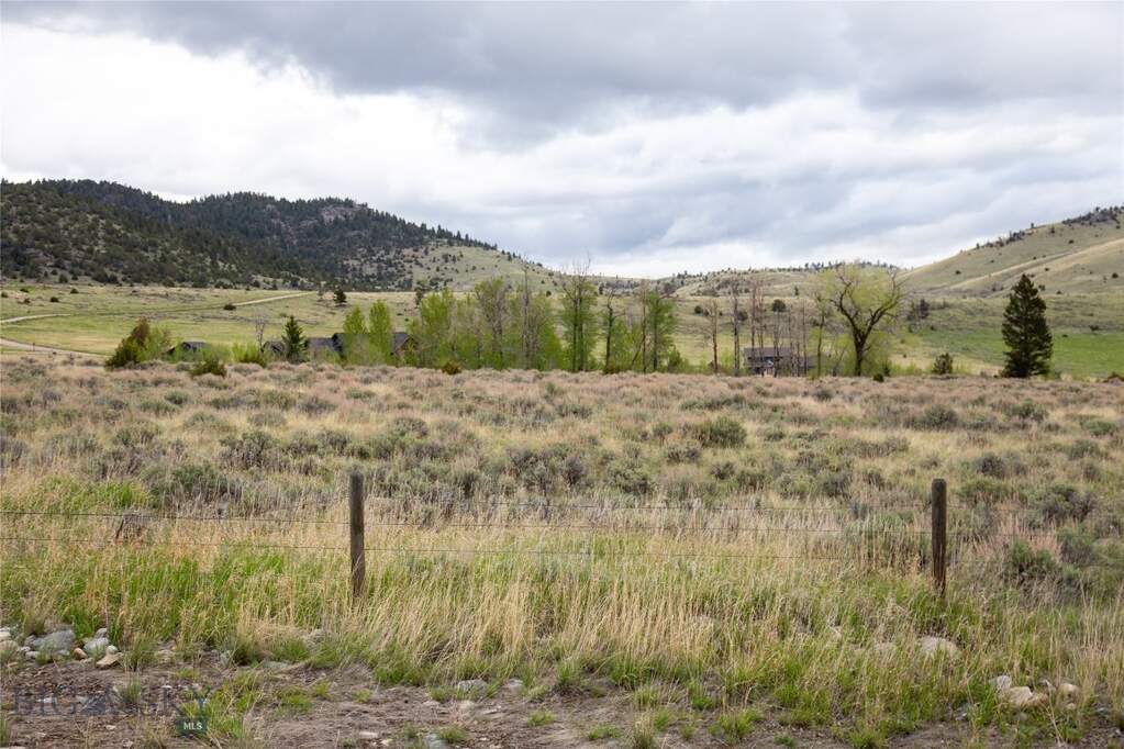 Land/Vacant Land's Image 10