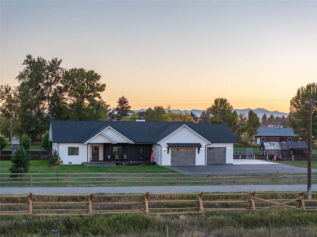 3 Bedroom Single Family Home/House's Image 14
