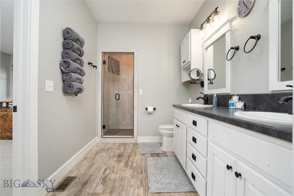 3 Bedroom Single Family Home/House's Image 32