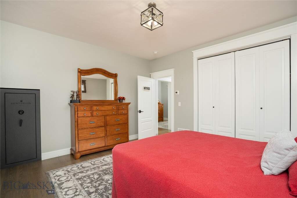 3 Bedroom Single Family Home/House's Image 38