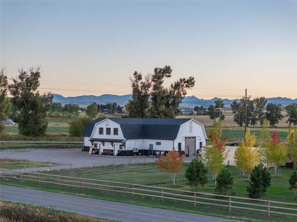 3 Bedroom Single Family Home/House's Image 54