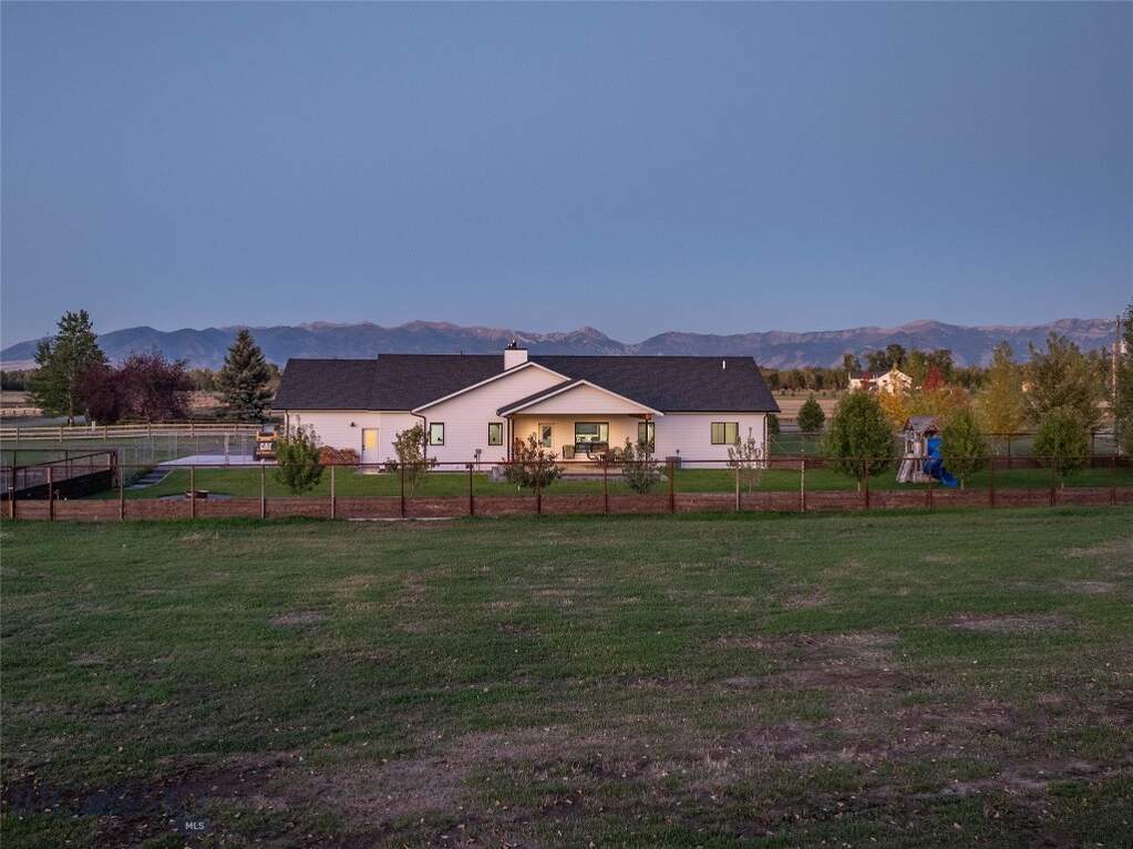3 Bedroom Single Family Home/House's Image 66