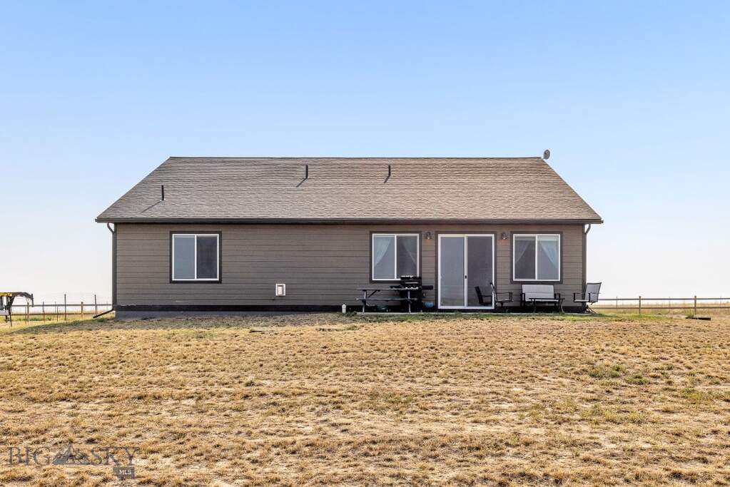 3 Bedroom Single Family Home/House's Image 34
